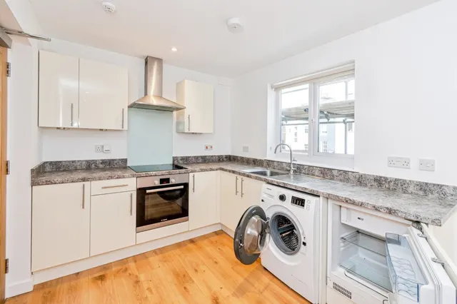 Southampton Street, Southampton, SO15, photo 3