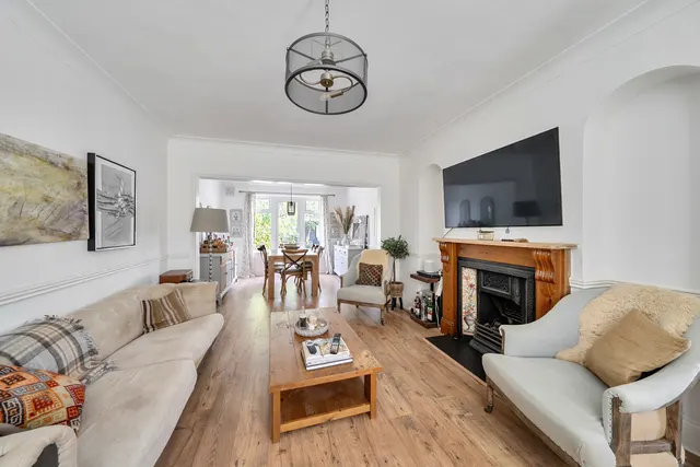 Friary Close, London, N12, photo 2