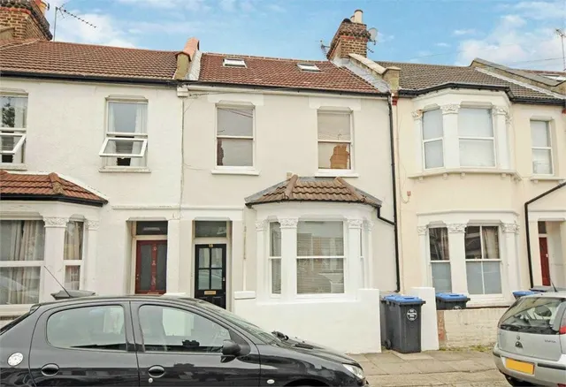 Greyhound Road, London, NW10, photo 3