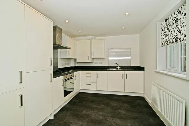 Trelowen Drive, Penryn, TR10, photo 2
