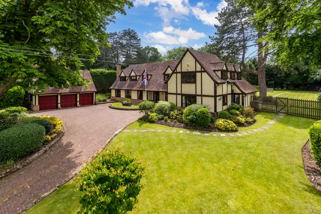 Park View Road, Woldingham, CR3, photo 1