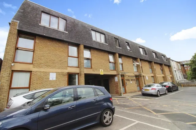 Western Road, Romford, RM1, photo 2