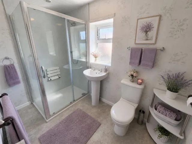 Hickman Crescent, Morton, DN21, photo 3