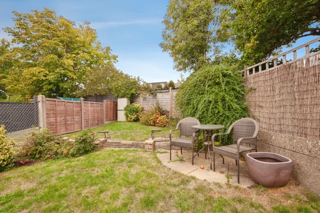 Chanctonbury Road, Burgess Hill, RH15, photo 3