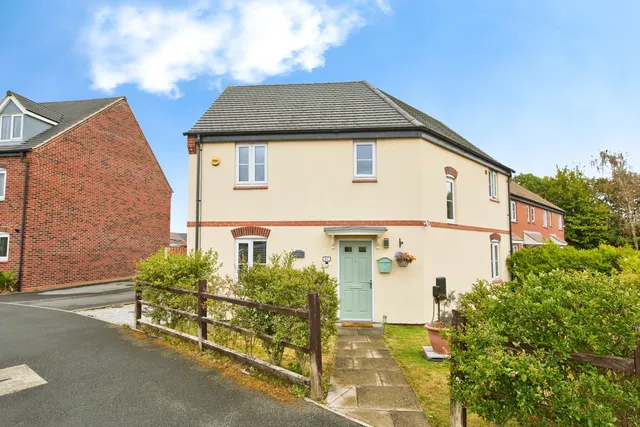 Lulworth Road, Boulton Moor, DE24, photo 3