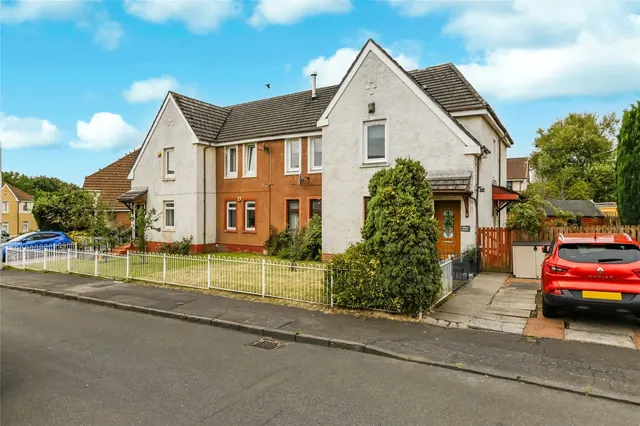Burnside Crescent, Blantyre, Glasgow, South Lanarkshire, G72, photo 1