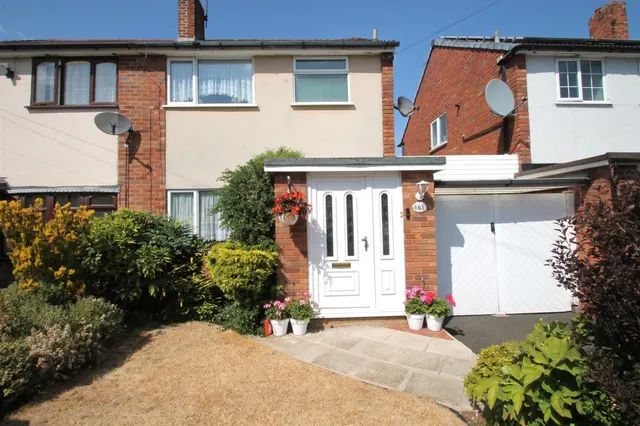 Penncricket Lane, Rowley Regis, photo 1