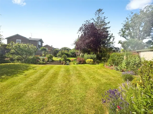 Angmering, BN16, photo 3