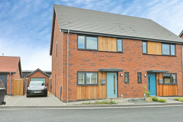 Ploughman Road, Swaffham, photo 1