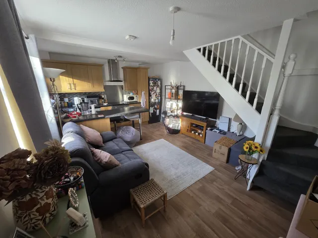 Templecombe, BA8, photo 2