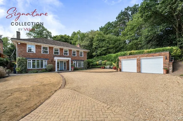 Robin Hill Drive, Camberley, Surrey, GU15 1EG, photo 1