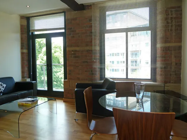 Salts Mill Road, Shipley, BD17, photo 1