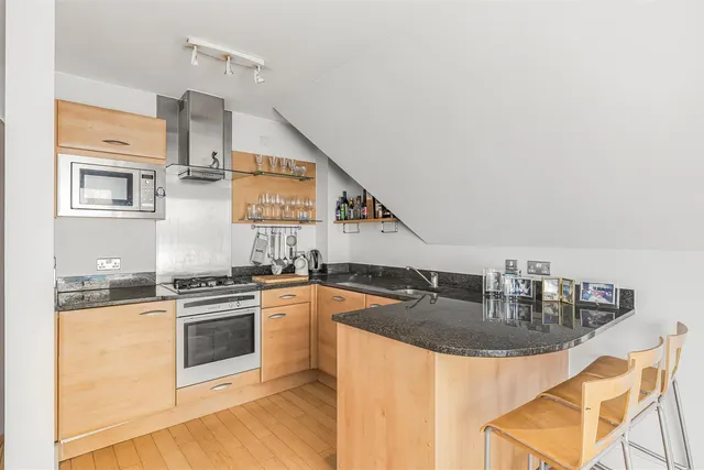 Mortlake High Street, Mortlake, SW14, photo 2