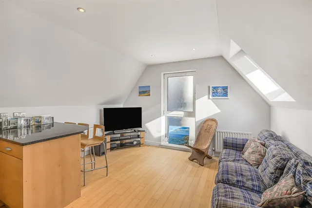 Mortlake High Street, Mortlake, SW14, photo 3