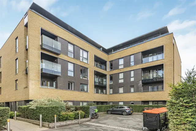 Pipit Drive, Putney, SW15, photo 2
