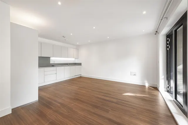 Pipit Drive, Putney, SW15, photo 3