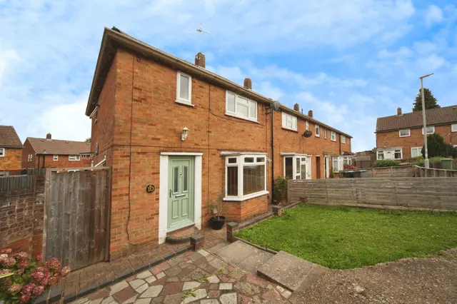 Long Close, Luton, photo 1