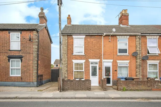 Cauldwell Hall Road, Ipswich, Suffolk, IP4, photo 1
