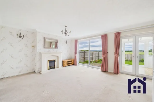 Rivington Place, Coppull, Chorley, PR7 5DY, photo 1