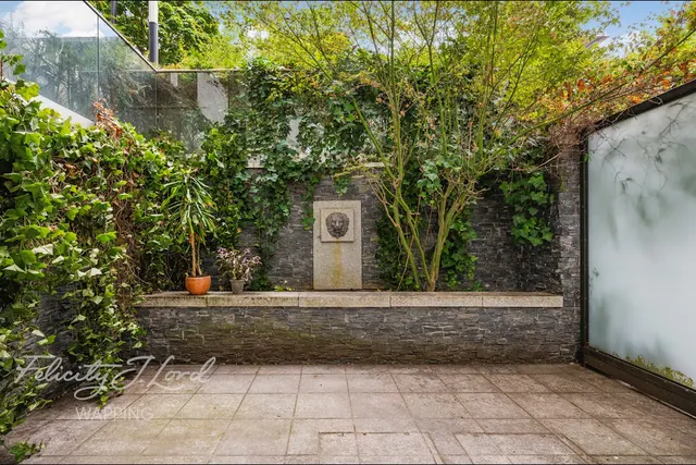 Leman Street, London, E1, photo 3