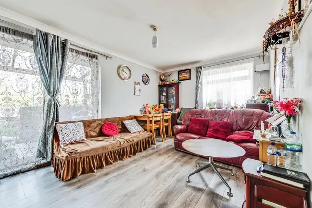 Kingswood Avenue, Swindon, SN3, photo 2