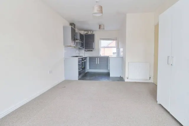 Photo 3 — Old Works Court, Little Pennington Street, Rugby, Warwickshire, CV21 2BA