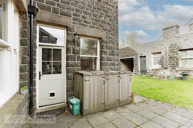 Sam Road, Diggle, OL3, photo 3