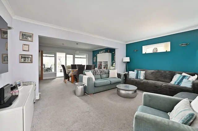 Anglesey Avenue, Farnborough, GU14, photo 2