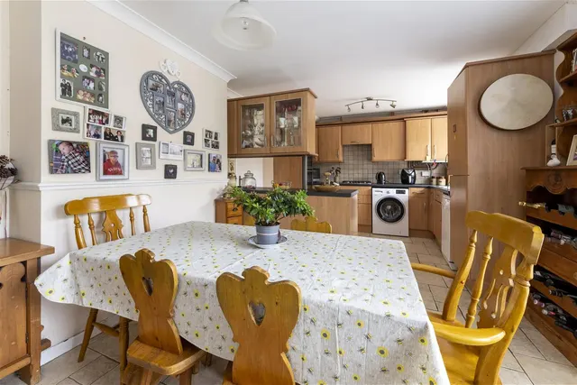Photo 3 — Filbridge Rise, Sturminster Newton DT10 1BP