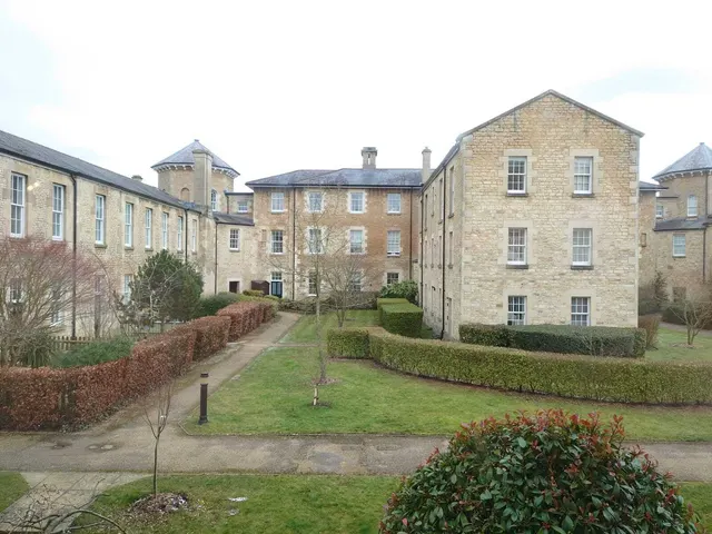 RADCLIFFE HOUSE, LITTLEMORE, photo 1