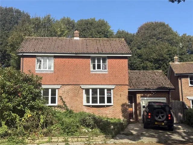 Northcourt Close, Newport, PO30, photo 1