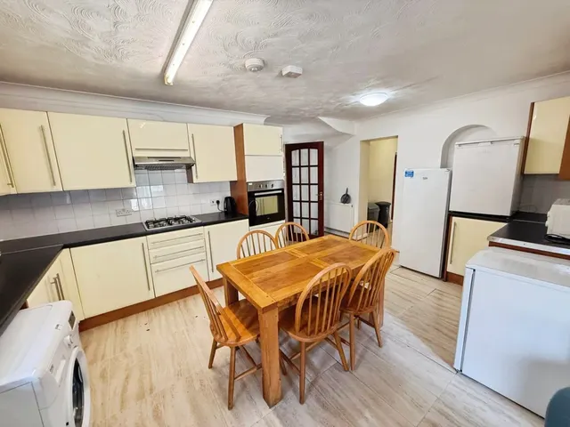 Cedarview, Canterbury, CT2, photo 3