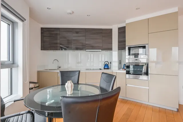 Photo 3 — Flat 67, 30 Barking Road, London