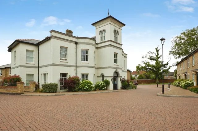 Barker Close, Salisbury, photo 1