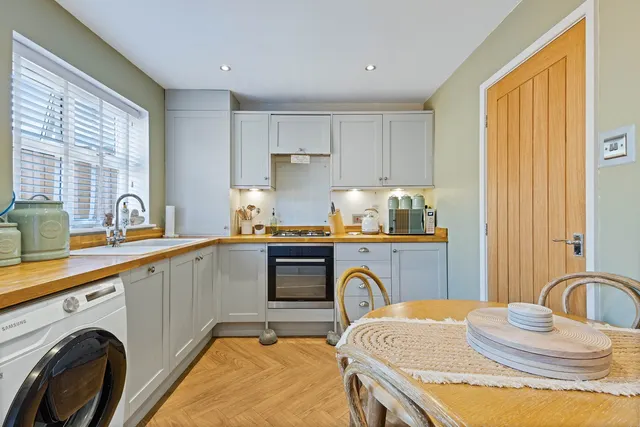 The Paddock, Adwick-le-Street, DN6, photo 1