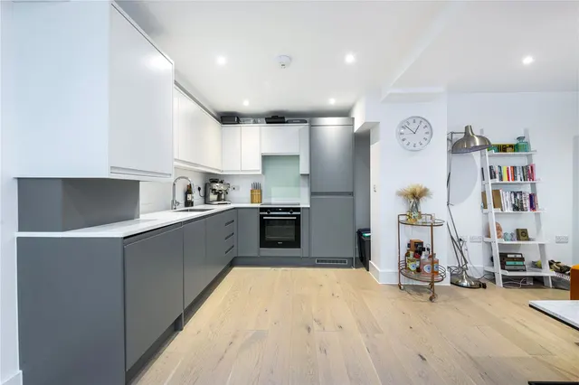 Brookfield Mews, Barnes, SW13, photo 3