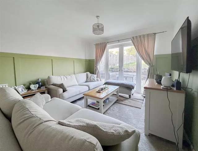 Photo 2 — College Road, Bexhill-On-Sea, East Sussex, TN40 1TN