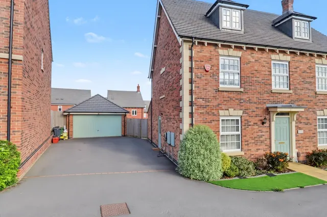 Spring Avenue, Ashby-De-La-Zouch, LE65, photo 2