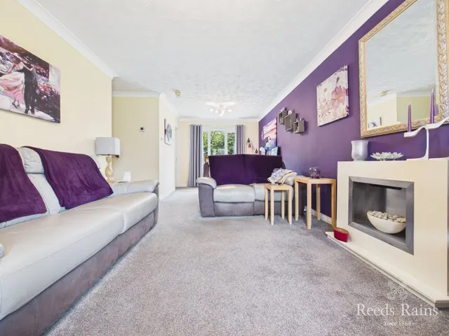 Photo 2 — Habgood Drive, Gilesgate, Durham, DH1