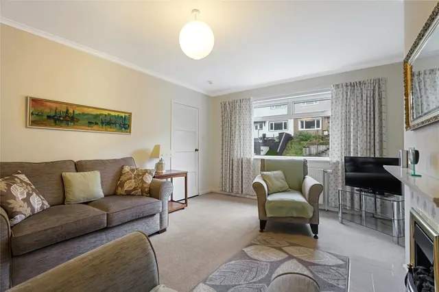 Sunnyside Drive, Blairdardie, G15, photo 2