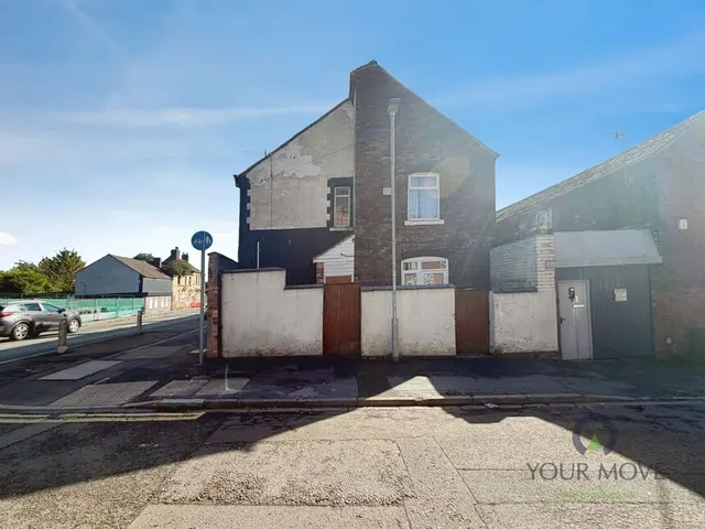 Bishop Street, Stoke-on-Trent, ST4, photo 1