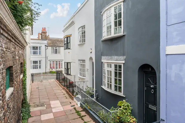 Blenheim Place, Brighton, BN1, photo 1