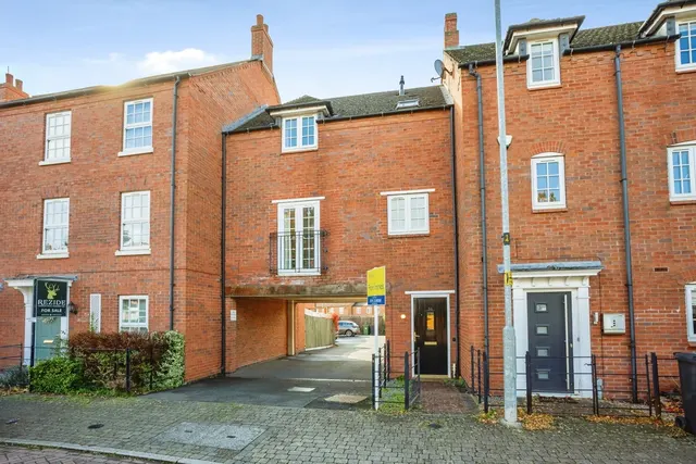 2 bedroom house, Willow Road, Barrow upon Soar, LE12