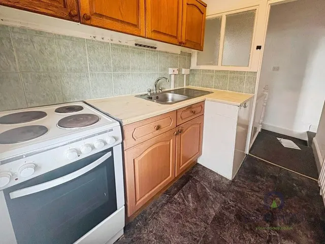 Barrs Street, Oldbury, B68, photo 2