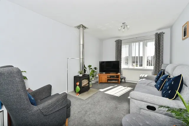 Hawthorn Avenue, Waterthorpe, S20, photo 2
