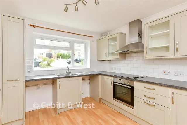 Glynn Rise, Peacehaven, BN10, photo 3