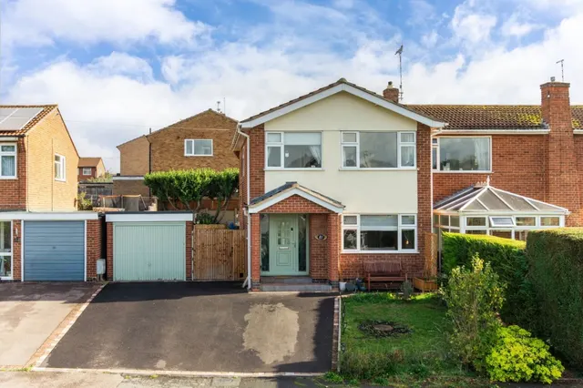 Tiverton Road, Loughborough, LE11, photo 1