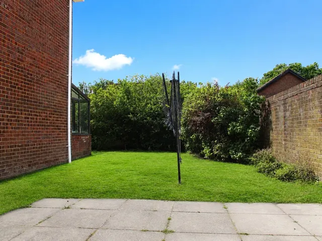 Roundhouse Drive, West Totton, SO40, photo 3
