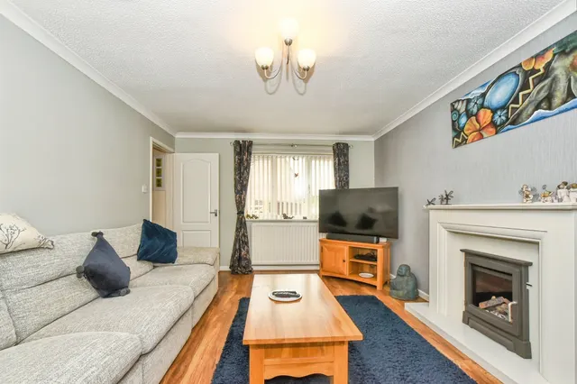 Photo 3 — Fir Grove, Calne