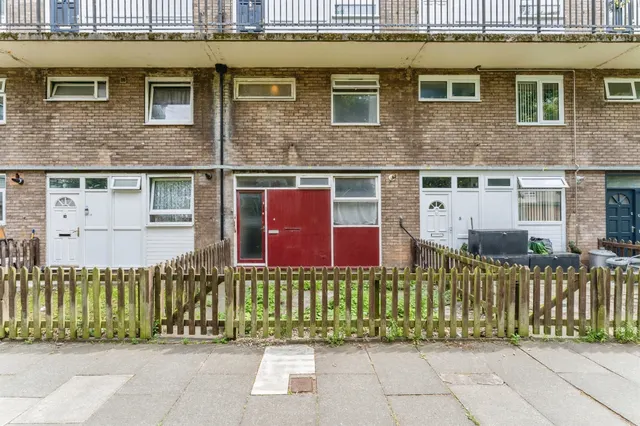 Wellington Place, Chester, photo 1